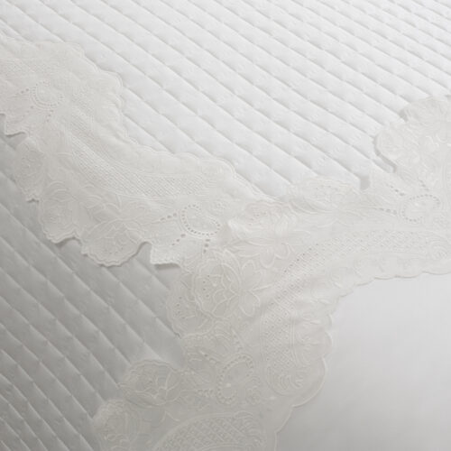 Elizabeth - Image 5